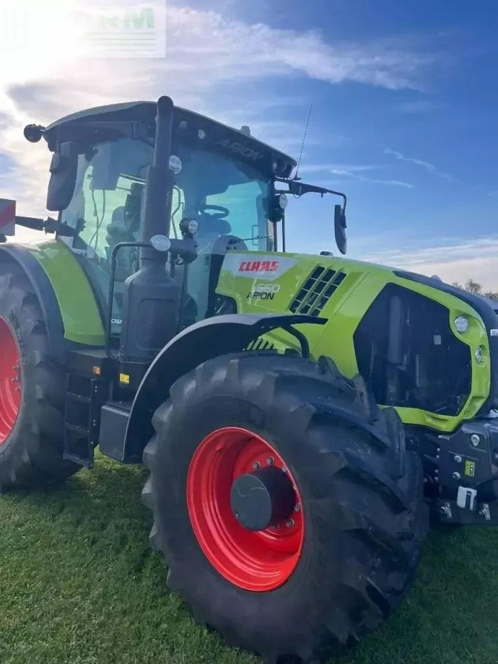 Tracteur agricole CLAAS