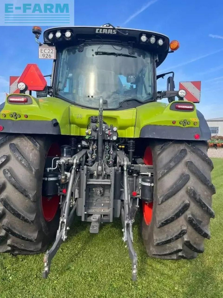 Tracteur agricole CLAAS