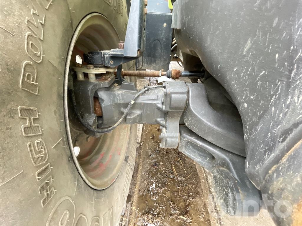 Tracteur agricole CLAAS 850 AXION (2015)