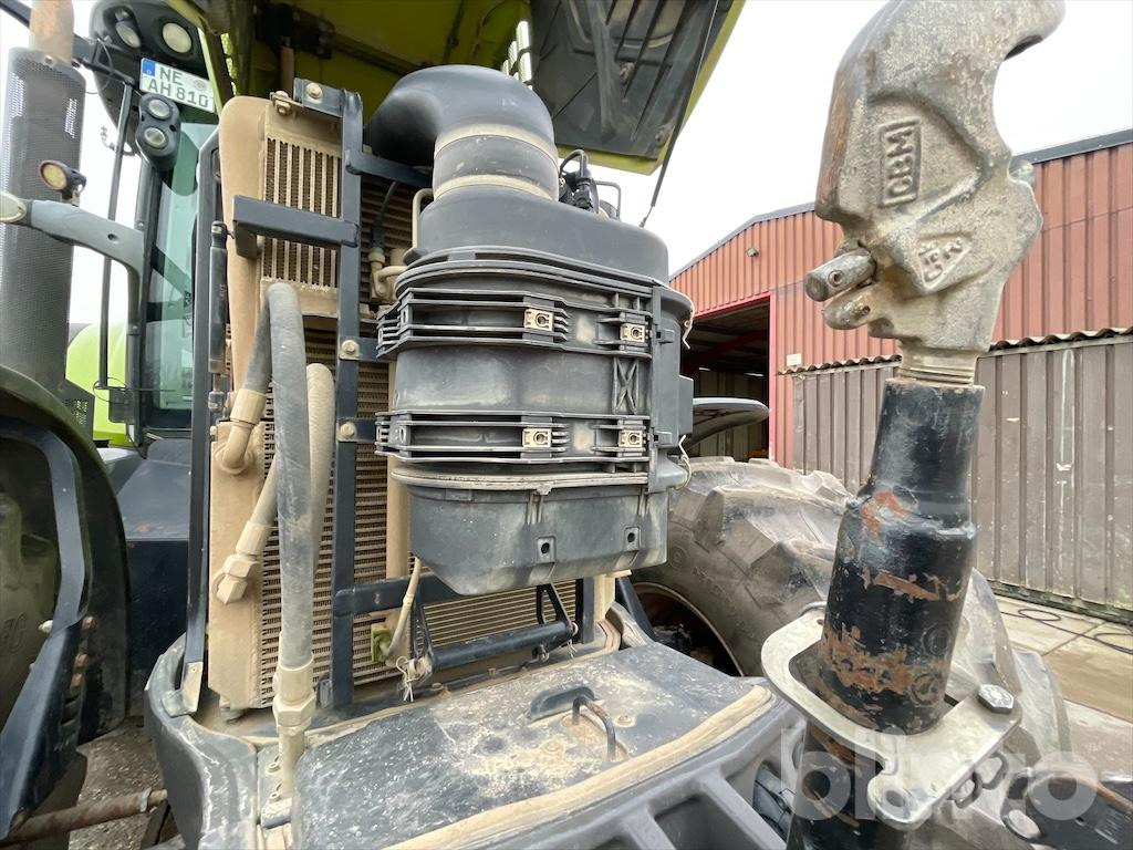 Tracteur agricole CLAAS 850 AXION (2015)