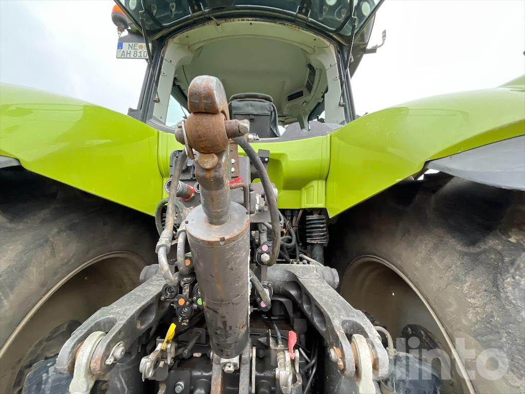 Tracteur agricole CLAAS 850 AXION (2015)