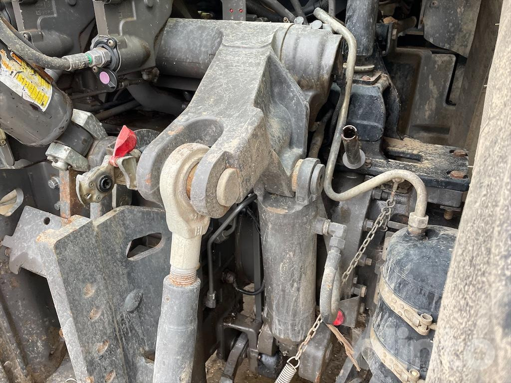 Tracteur agricole CLAAS 850 AXION (2015)