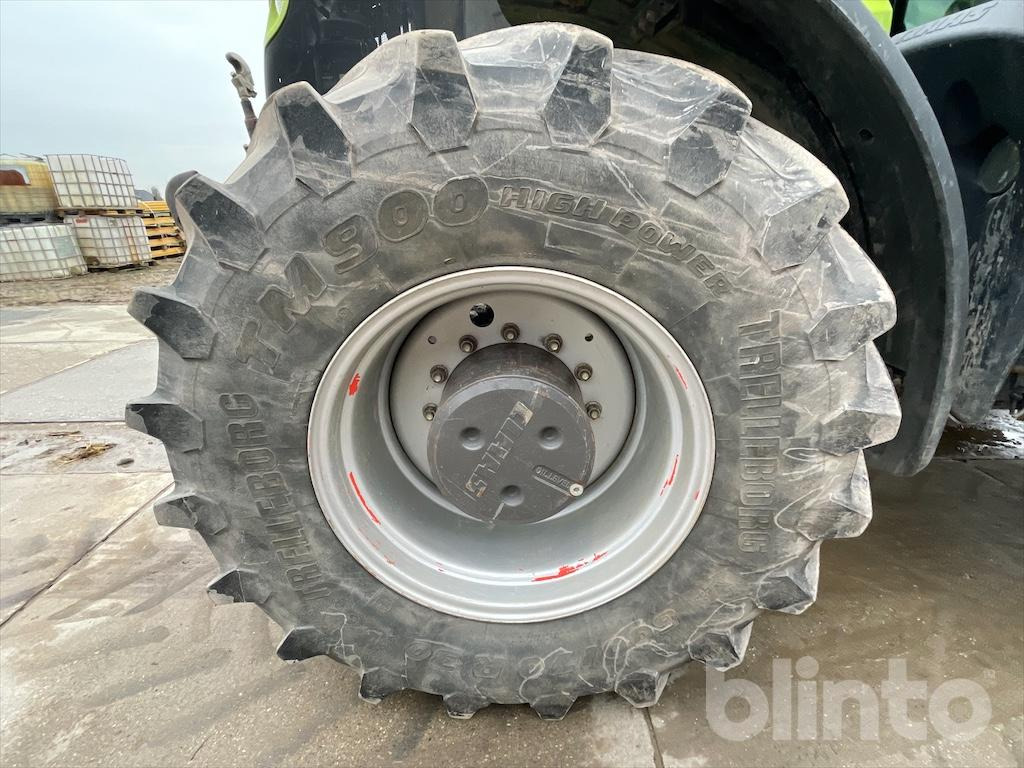 Tracteur agricole CLAAS 850 AXION (2015)