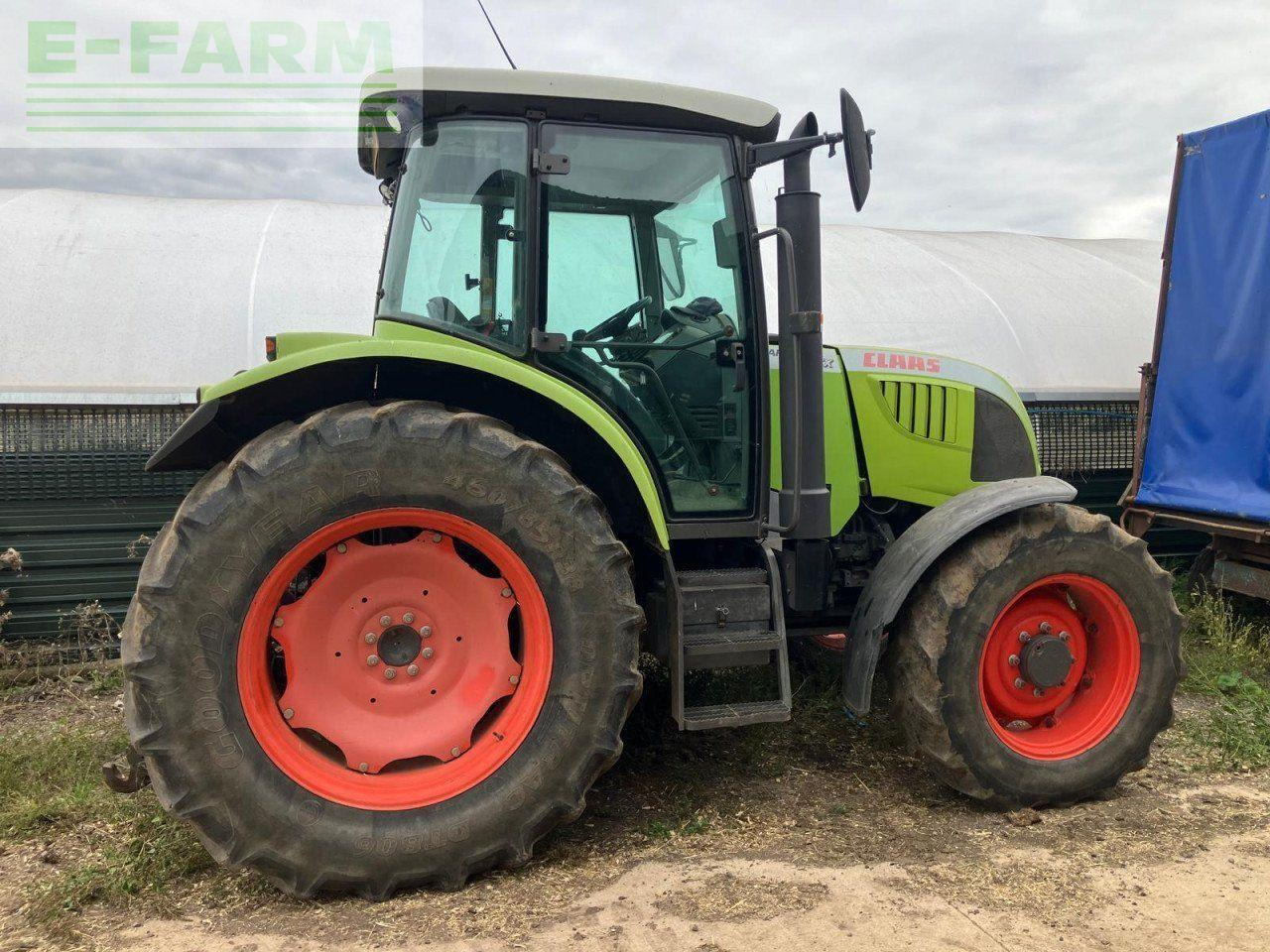 Tracteur agricole CLAAS ARES 557