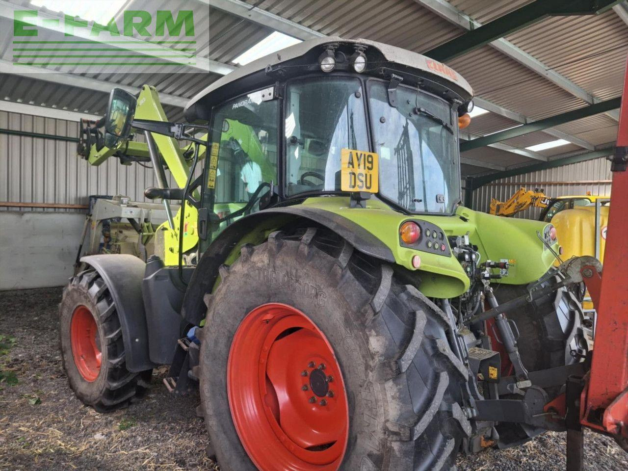 Tracteur agricole CLAAS ARION 420