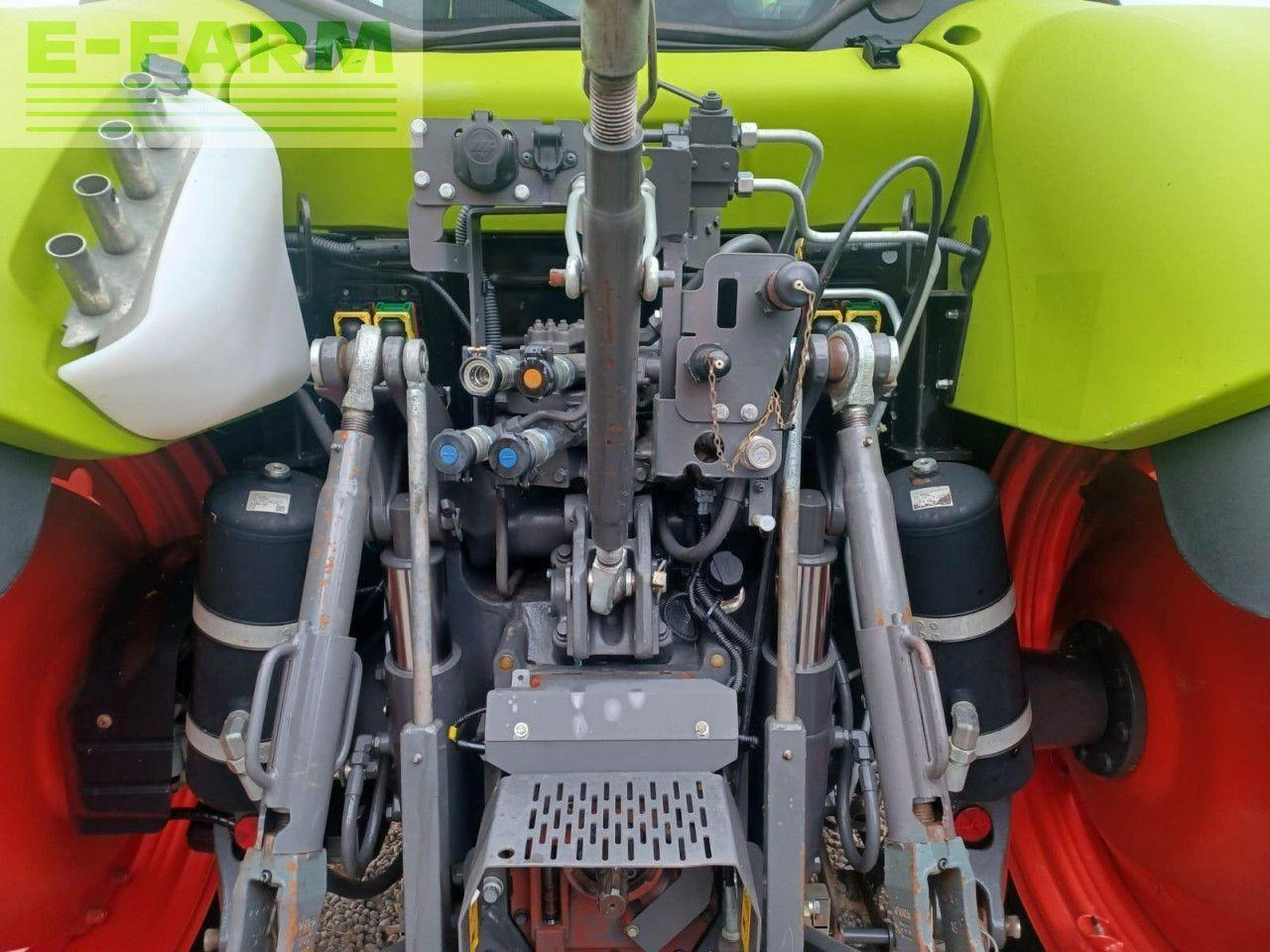 Tracteur agricole CLAAS ARION 420 CLASSIC