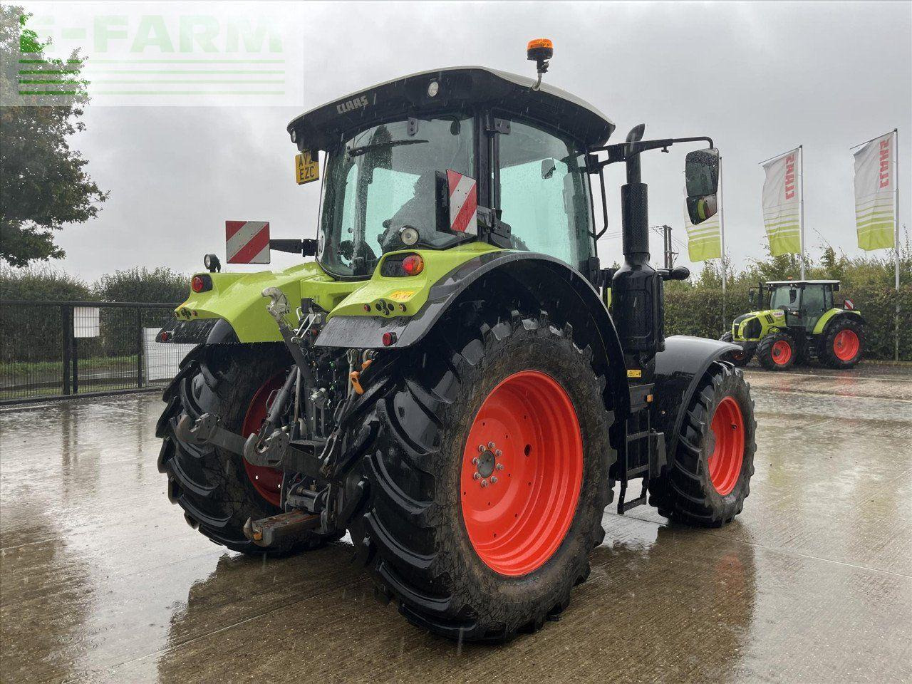 Tracteur agricole CLAAS ARION 530