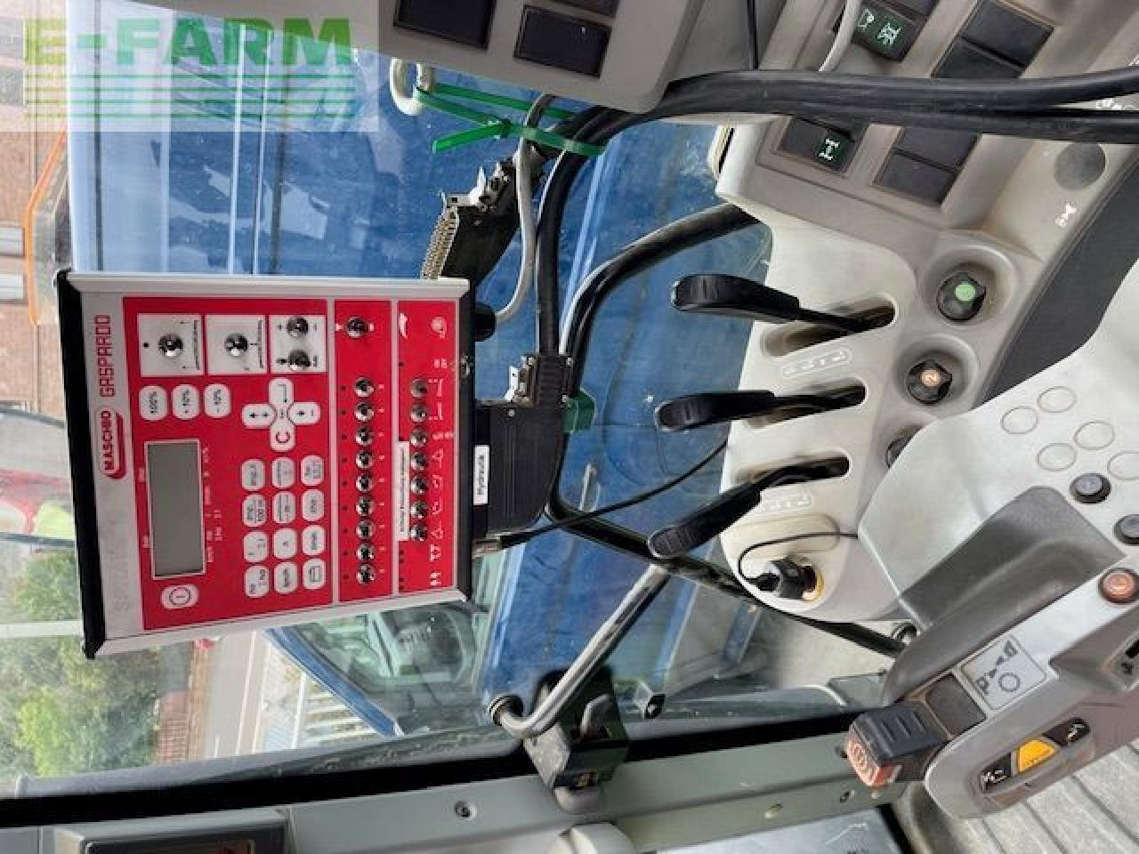 Tracteur agricole CLAAS ARION 530 CIS CIS