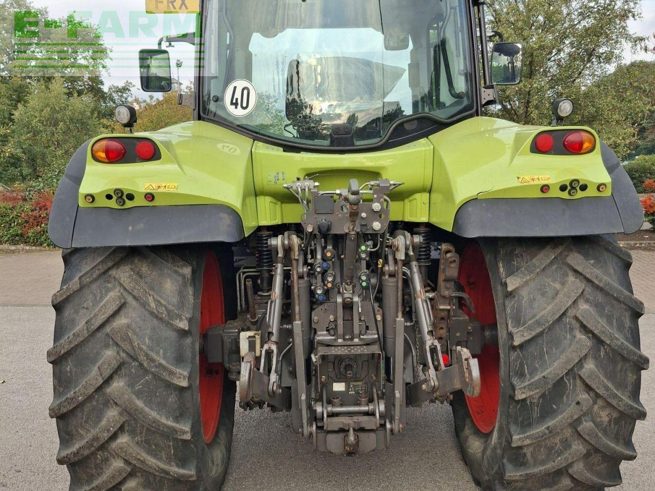 Tracteur agricole CLAAS ARION 620