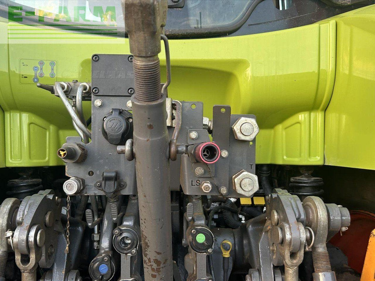 Tracteur agricole CLAAS ARION 630