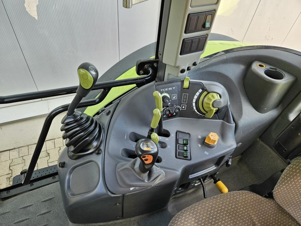 Tracteur agricole CLAAS ARION 630 C