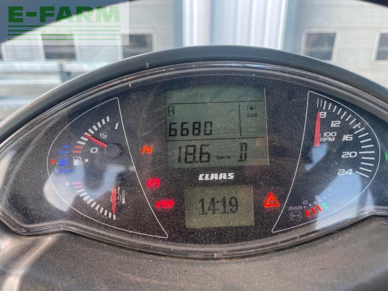 Tracteur agricole CLAAS ARION 630 CIS CIS