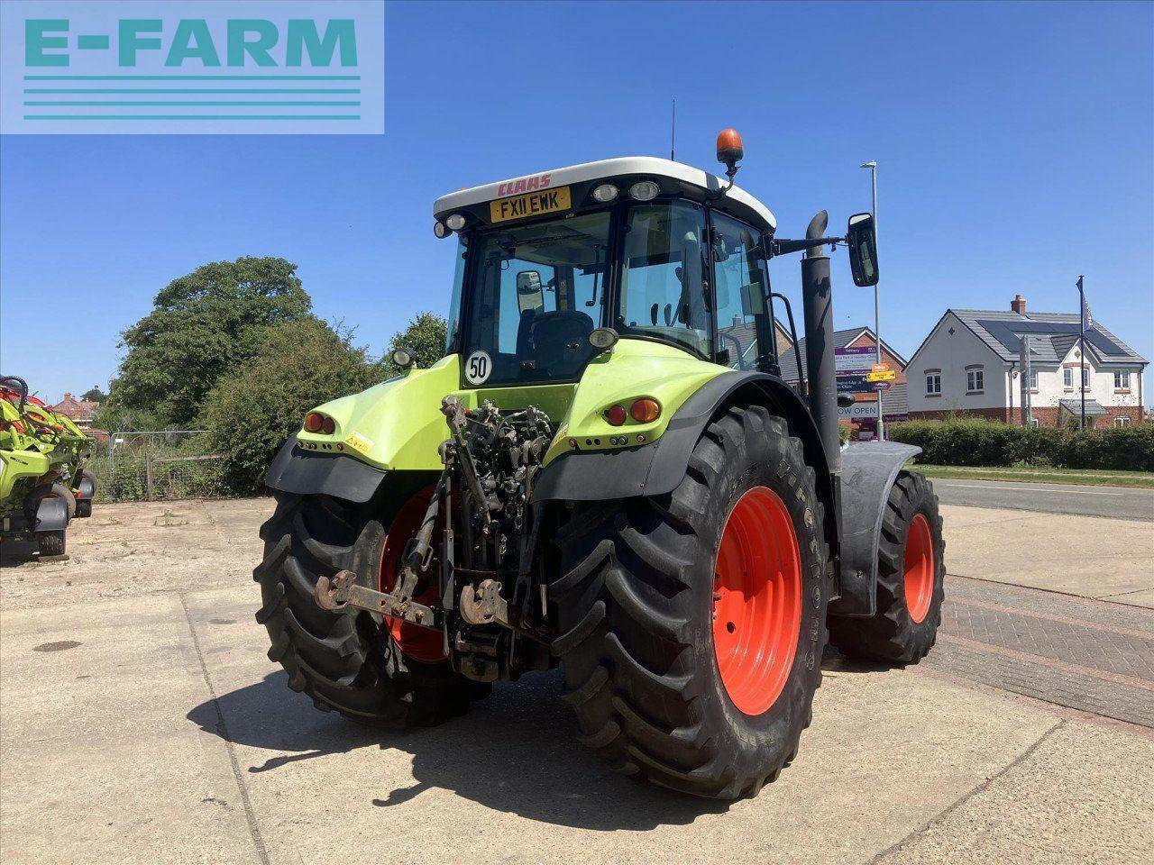 Tracteur agricole CLAAS ARION 640
