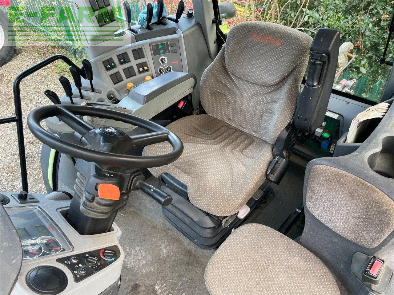 Tracteur agricole CLAAS ARION 640