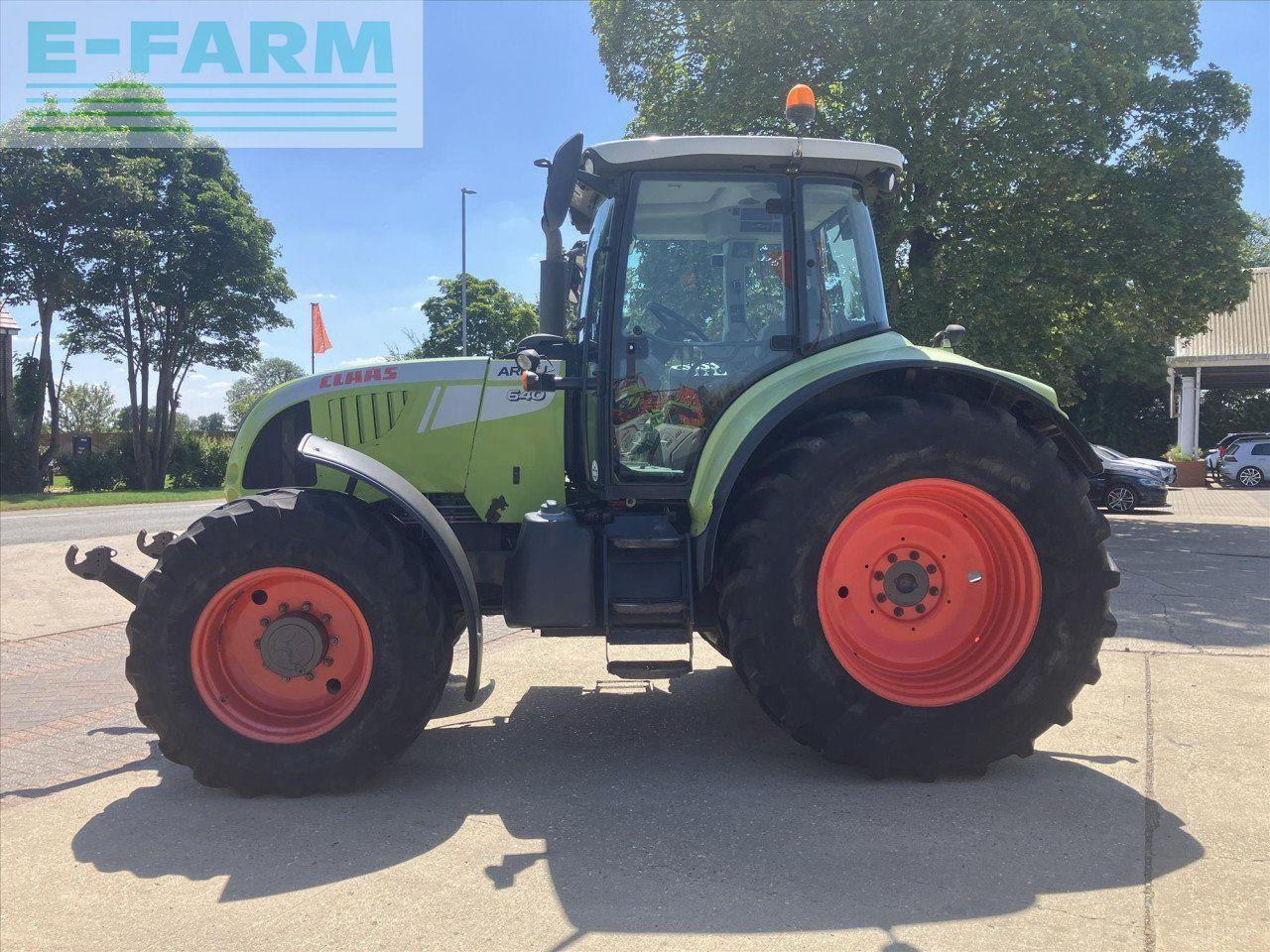Tracteur agricole CLAAS ARION 640
