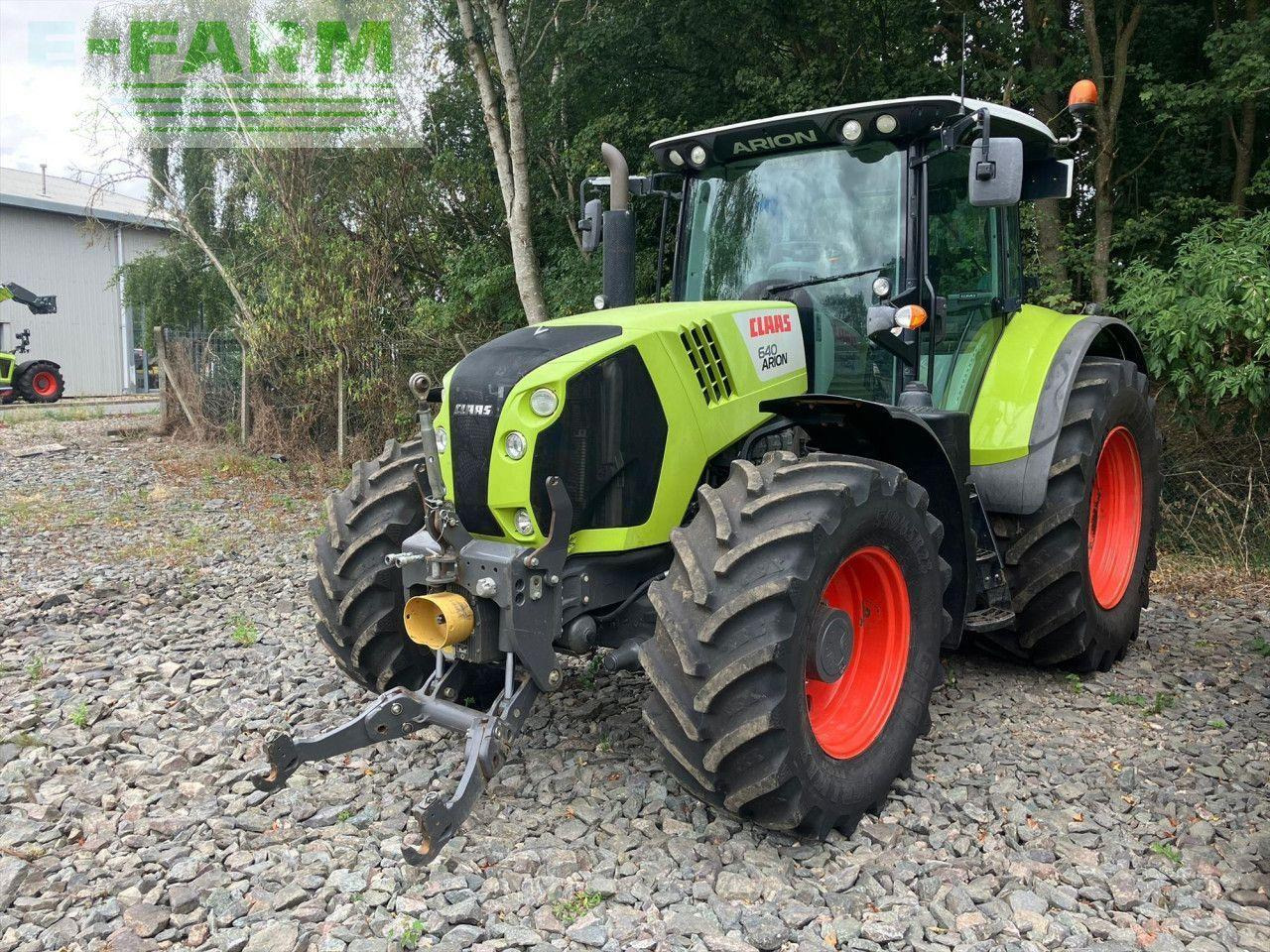 Tracteur agricole CLAAS ARION 640 CEBIS