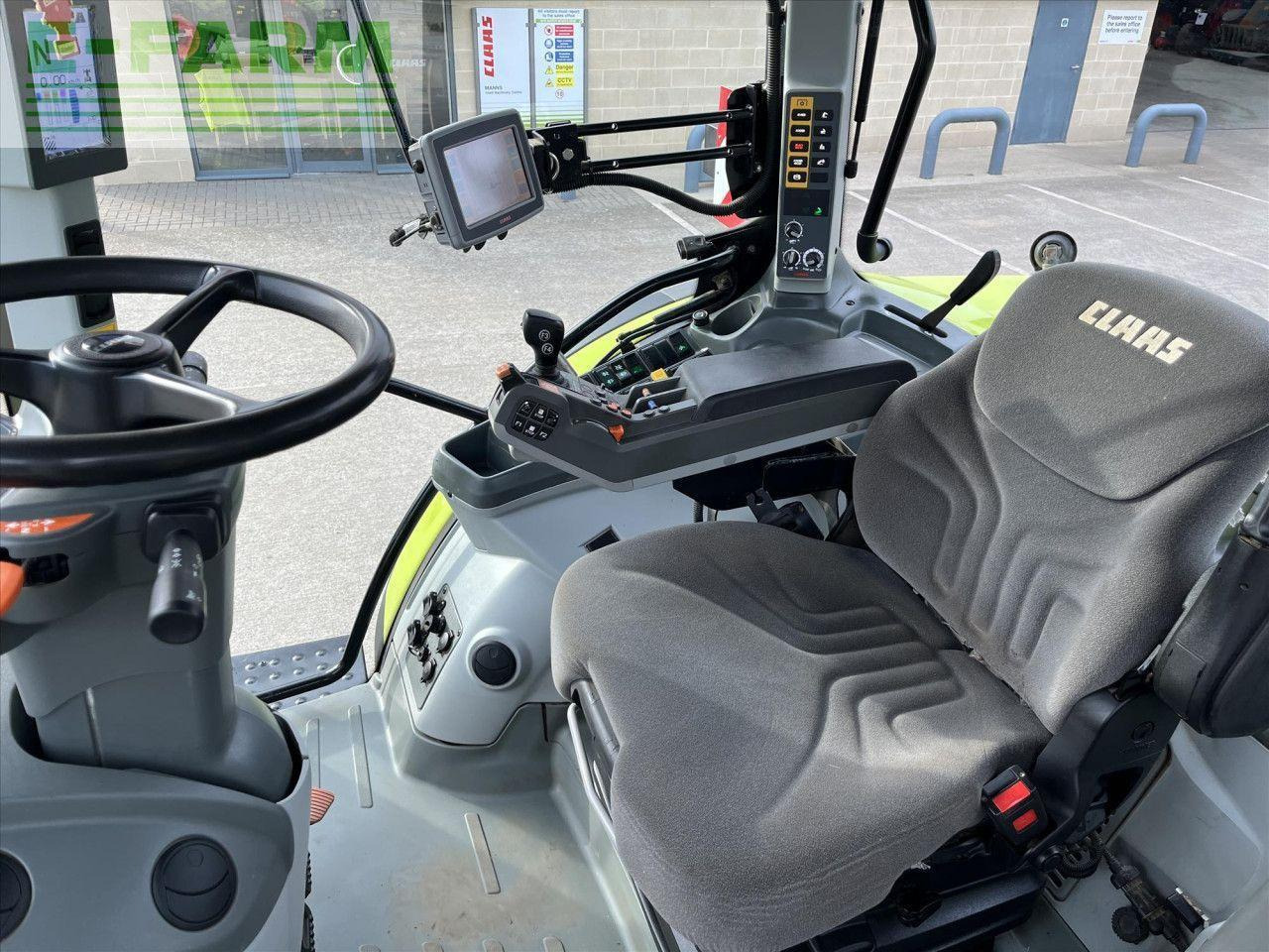 Tracteur agricole CLAAS ARION 650