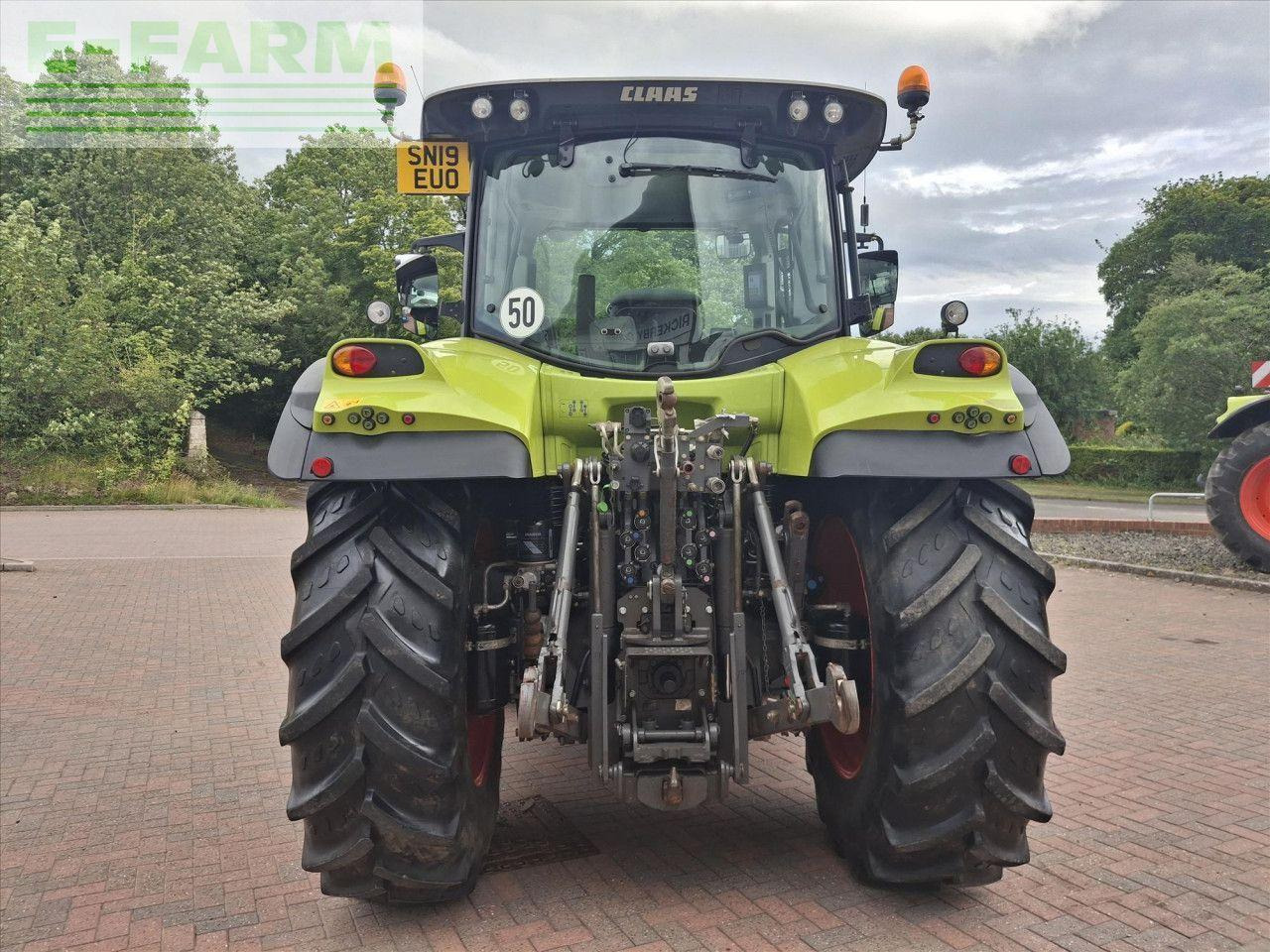 Tracteur agricole CLAAS ARION 650