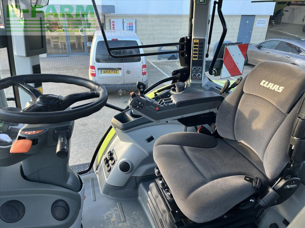 Tracteur agricole CLAAS ARION 650 HEXASHIFT