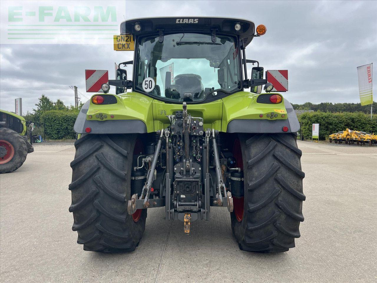 Tracteur agricole CLAAS ARION 660