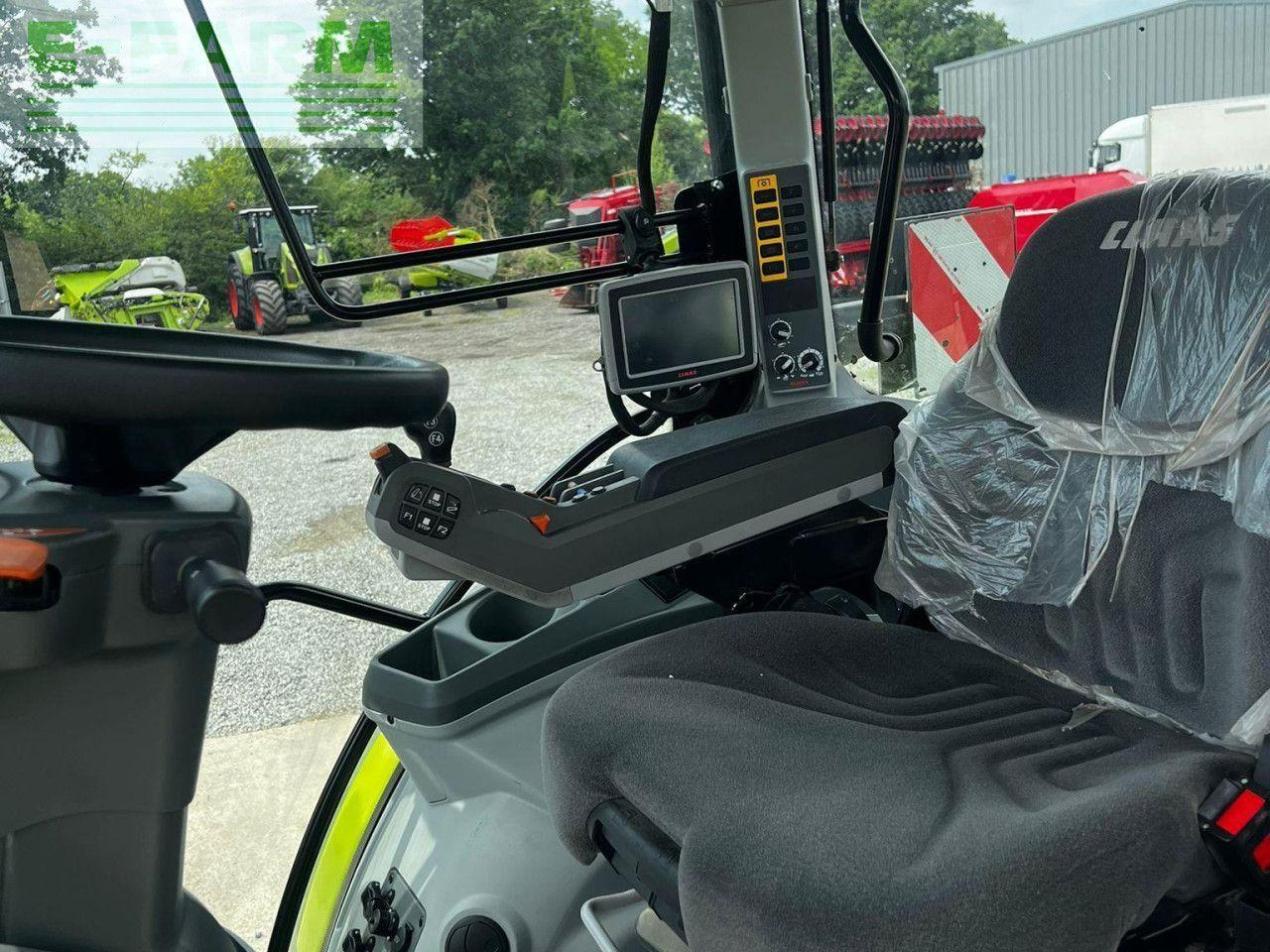 Tracteur agricole CLAAS ARION 660 CMATIC CIS+ CMATIC CIS+