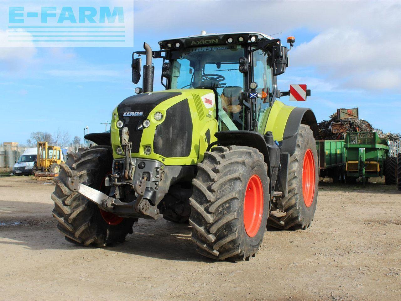 Tracteur agricole CLAAS AXION 810 CIS