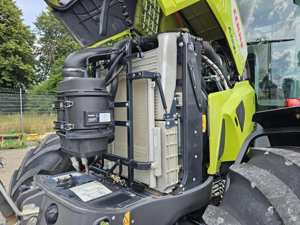 Tracteur agricole CLAAS AXION 810 CMATIC