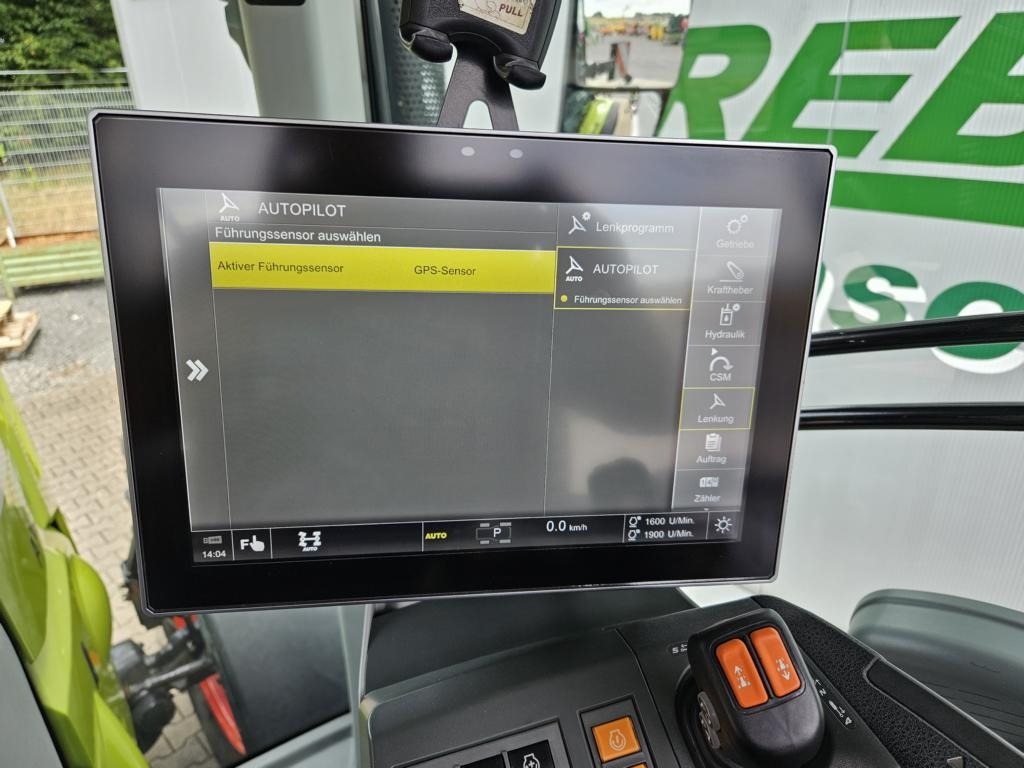 Tracteur agricole CLAAS AXION 810 CMATIC