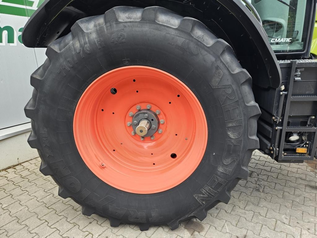 Tracteur agricole CLAAS AXION 810 CMATIC