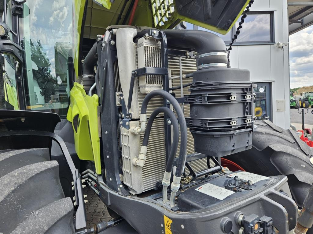 Tracteur agricole CLAAS AXION 810 CMATIC