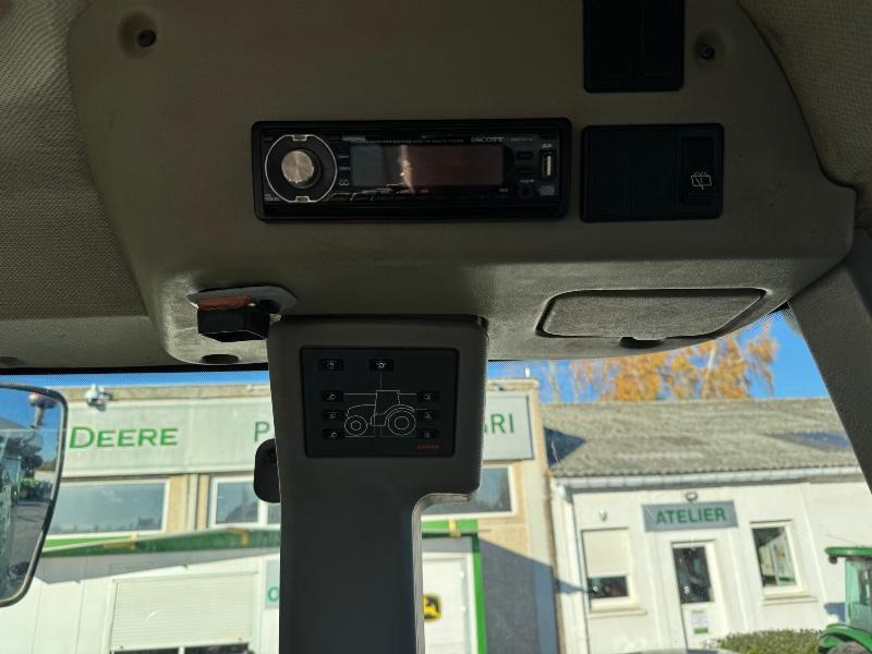 Tracteur agricole CLAAS AXION 810 CMATIC