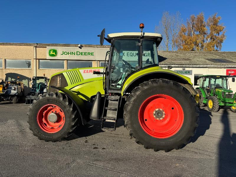 Tracteur agricole CLAAS AXION 810 CMATIC