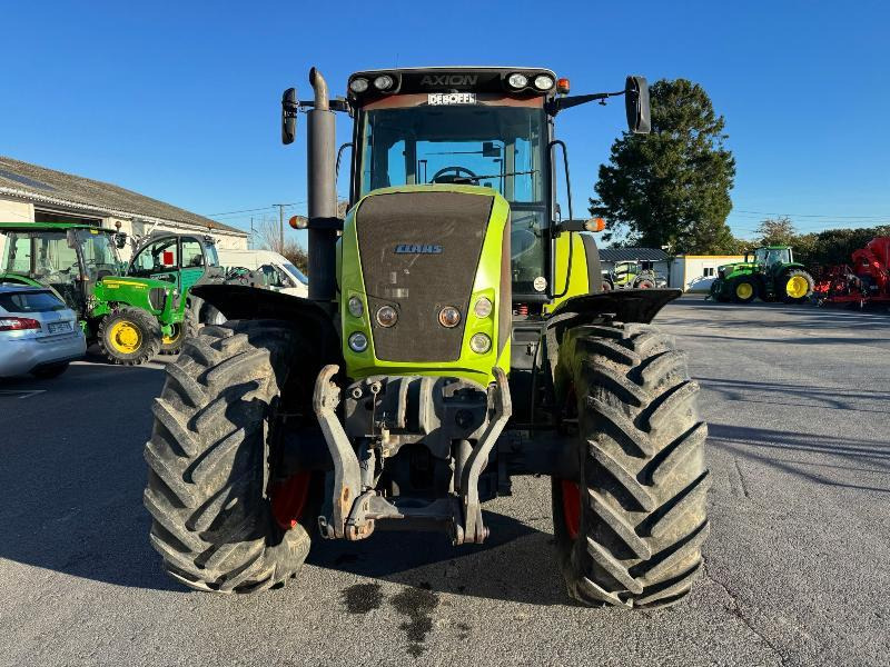 Tracteur agricole CLAAS AXION 810 CMATIC