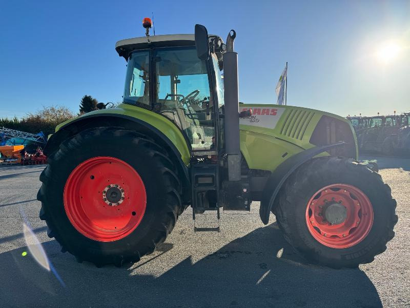 Tracteur agricole CLAAS AXION 810 CMATIC