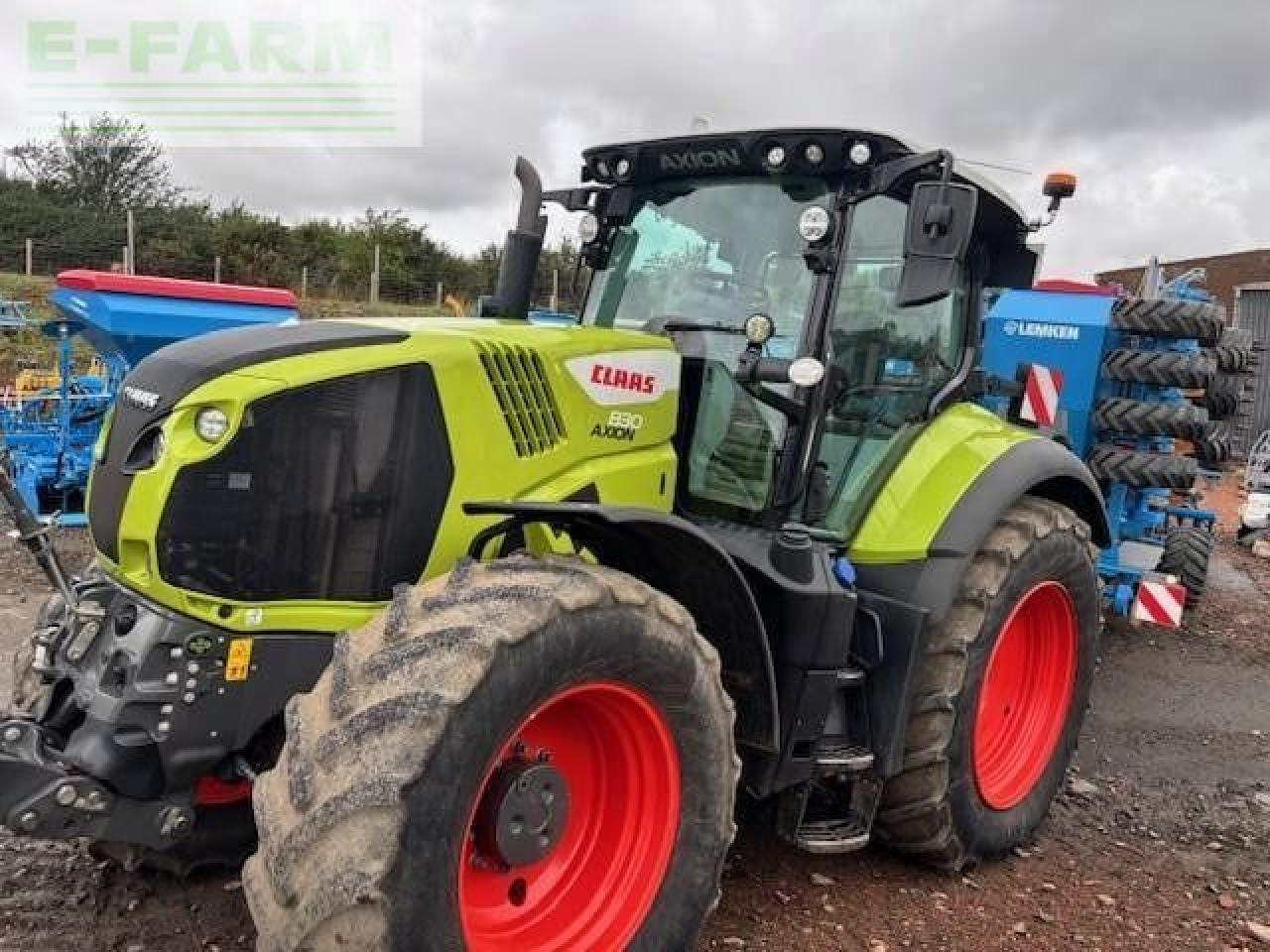 Tracteur agricole CLAAS AXION 830