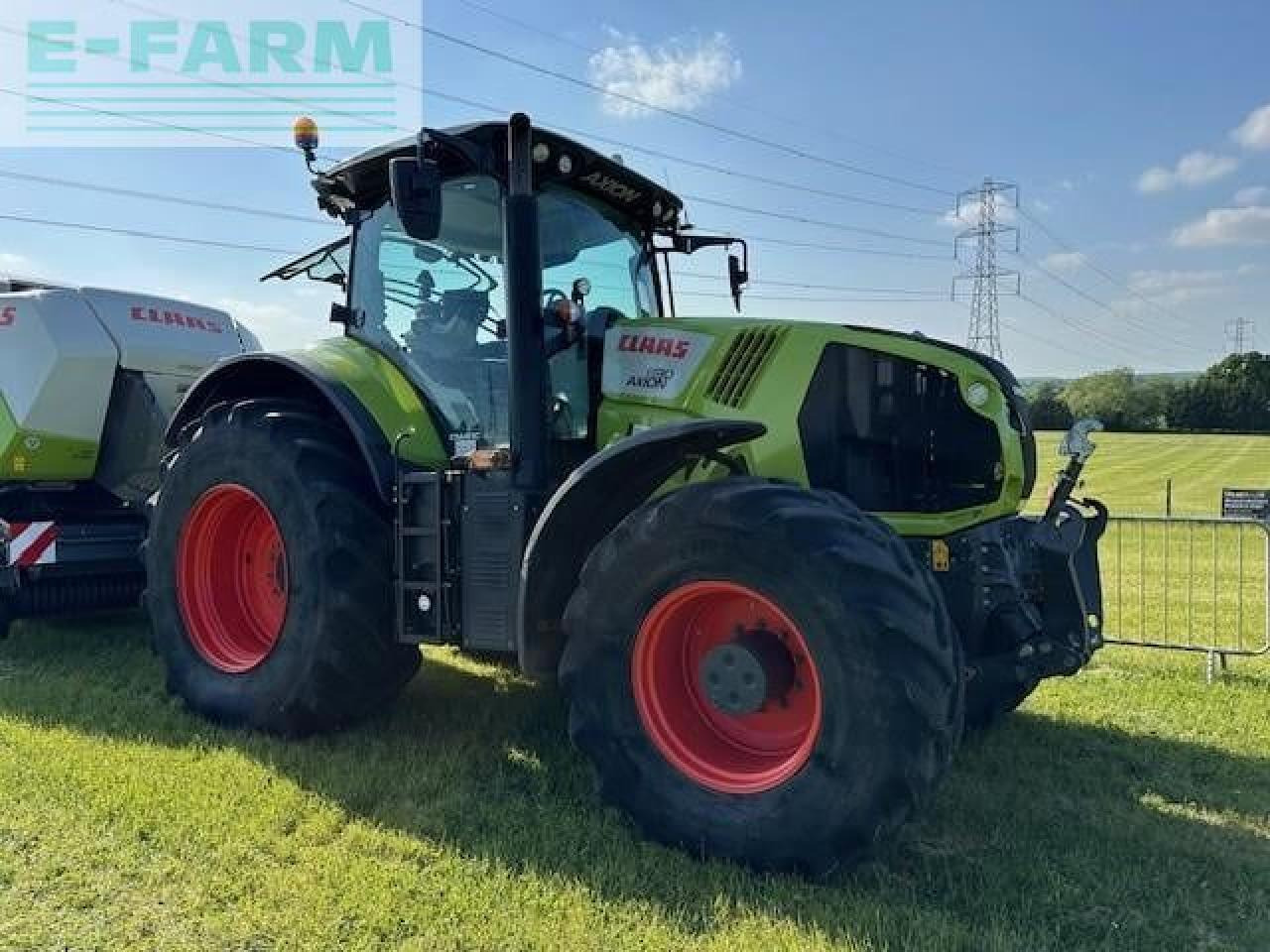 Tracteur agricole CLAAS AXION 830