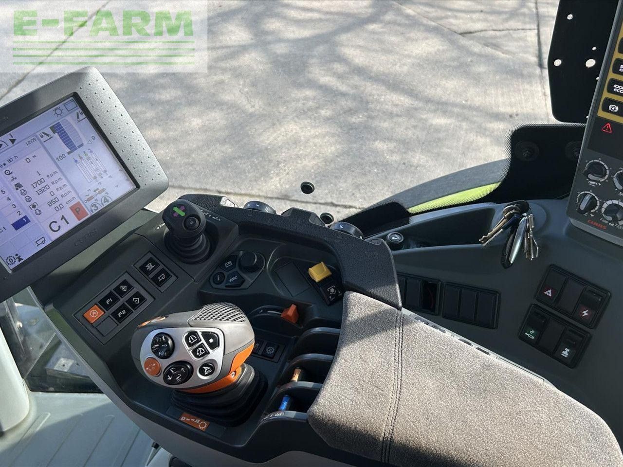Tracteur agricole CLAAS AXION 830