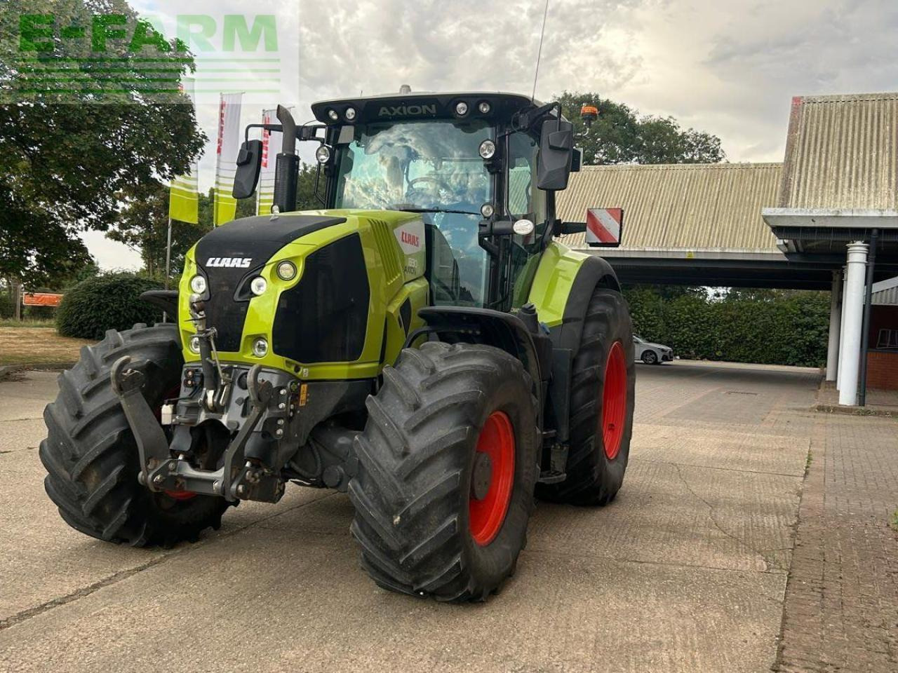 Tracteur agricole CLAAS AXION 830