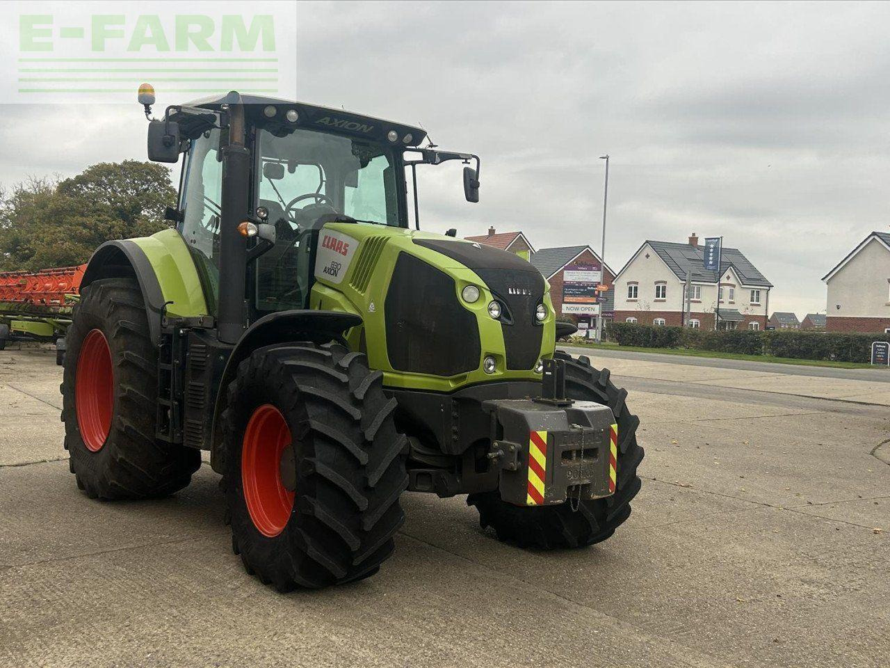 Tracteur agricole CLAAS AXION 830