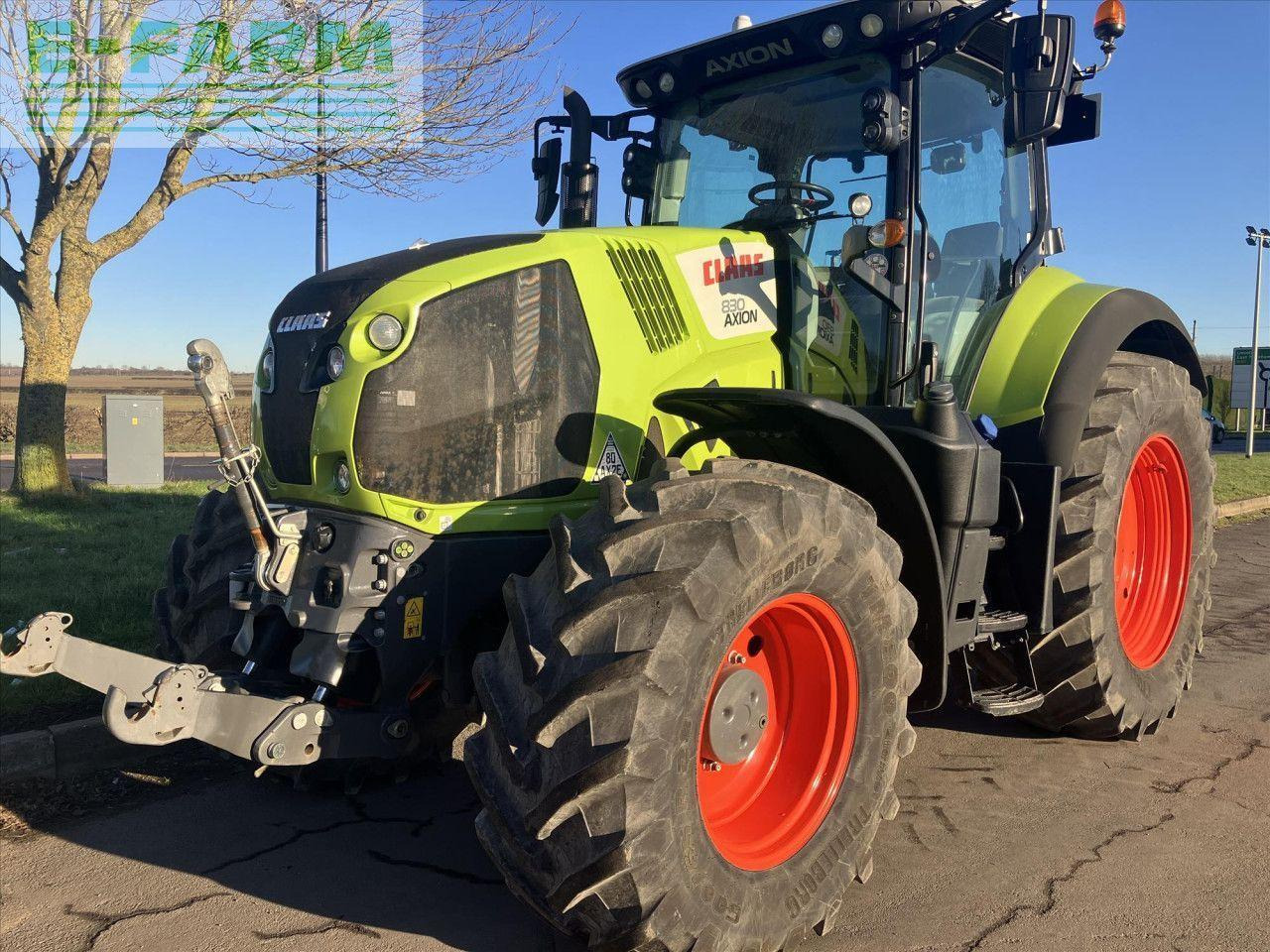 Tracteur agricole CLAAS AXION 830
