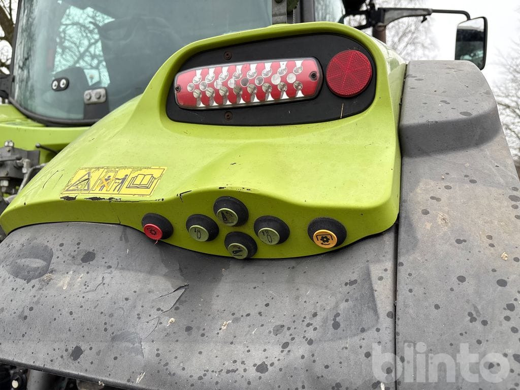 Tracteur agricole CLAAS AXION 830
