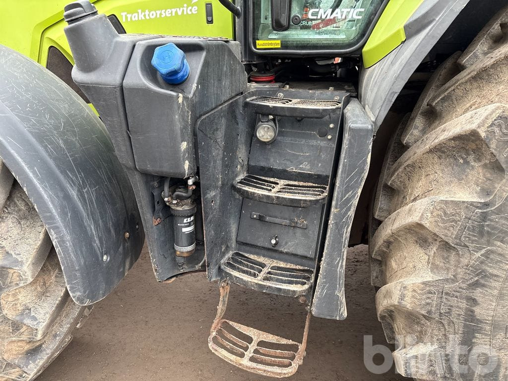 Tracteur agricole CLAAS AXION 830