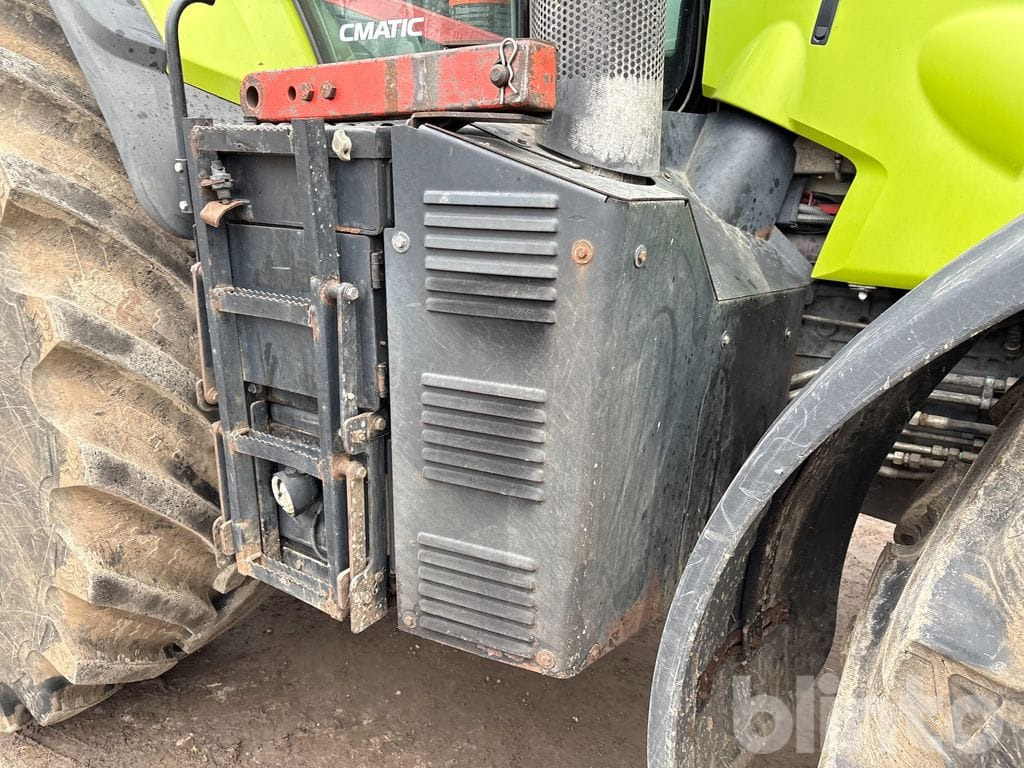 Tracteur agricole CLAAS AXION 830