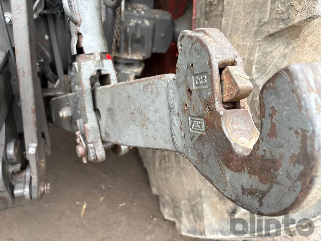 Tracteur agricole CLAAS AXION 830