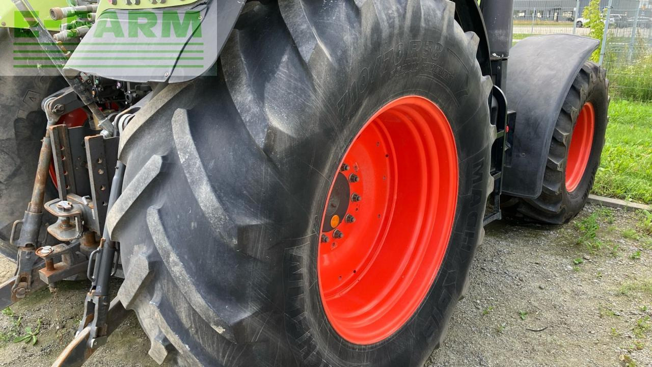 Tracteur agricole CLAAS AXION 840 CMATIC CMATIC