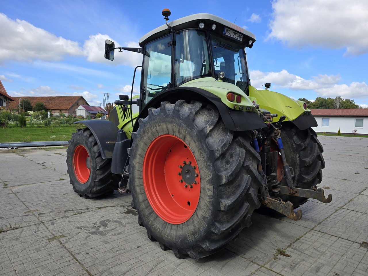 Tracteur agricole CLAAS AXION 850