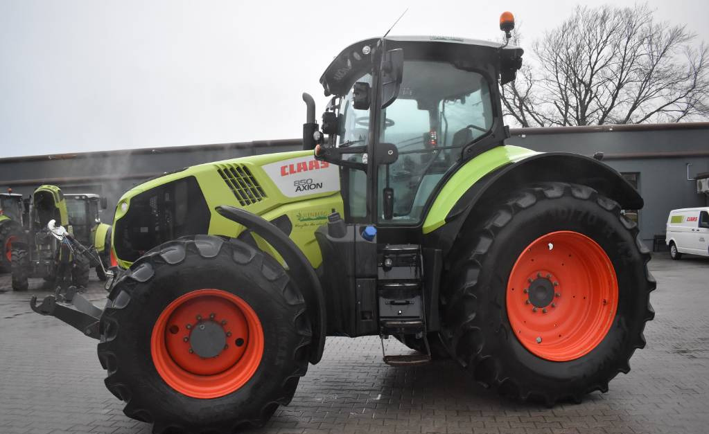 Tracteur agricole CLAAS AXION 850 CIS+Przedni tuz/cis+/oś PROACTIV/264KM