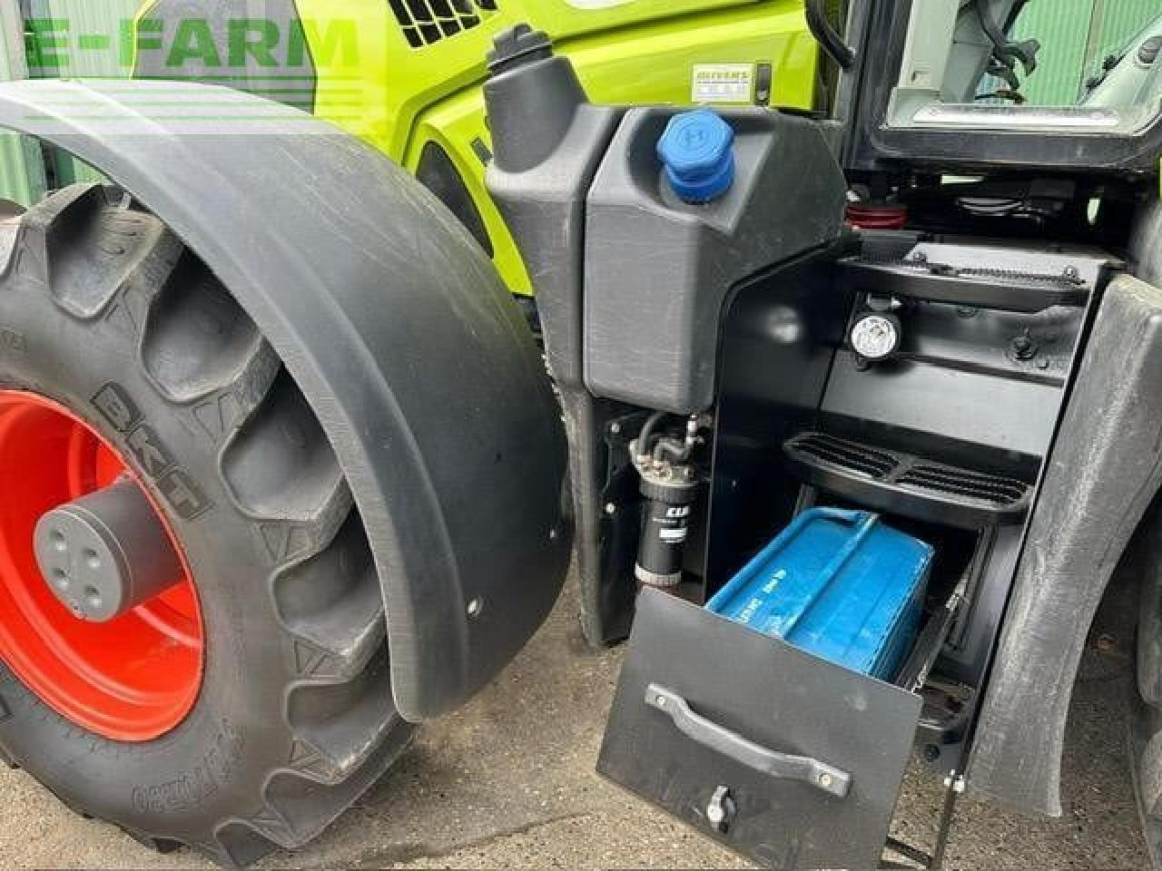 Tracteur agricole CLAAS AXION 870