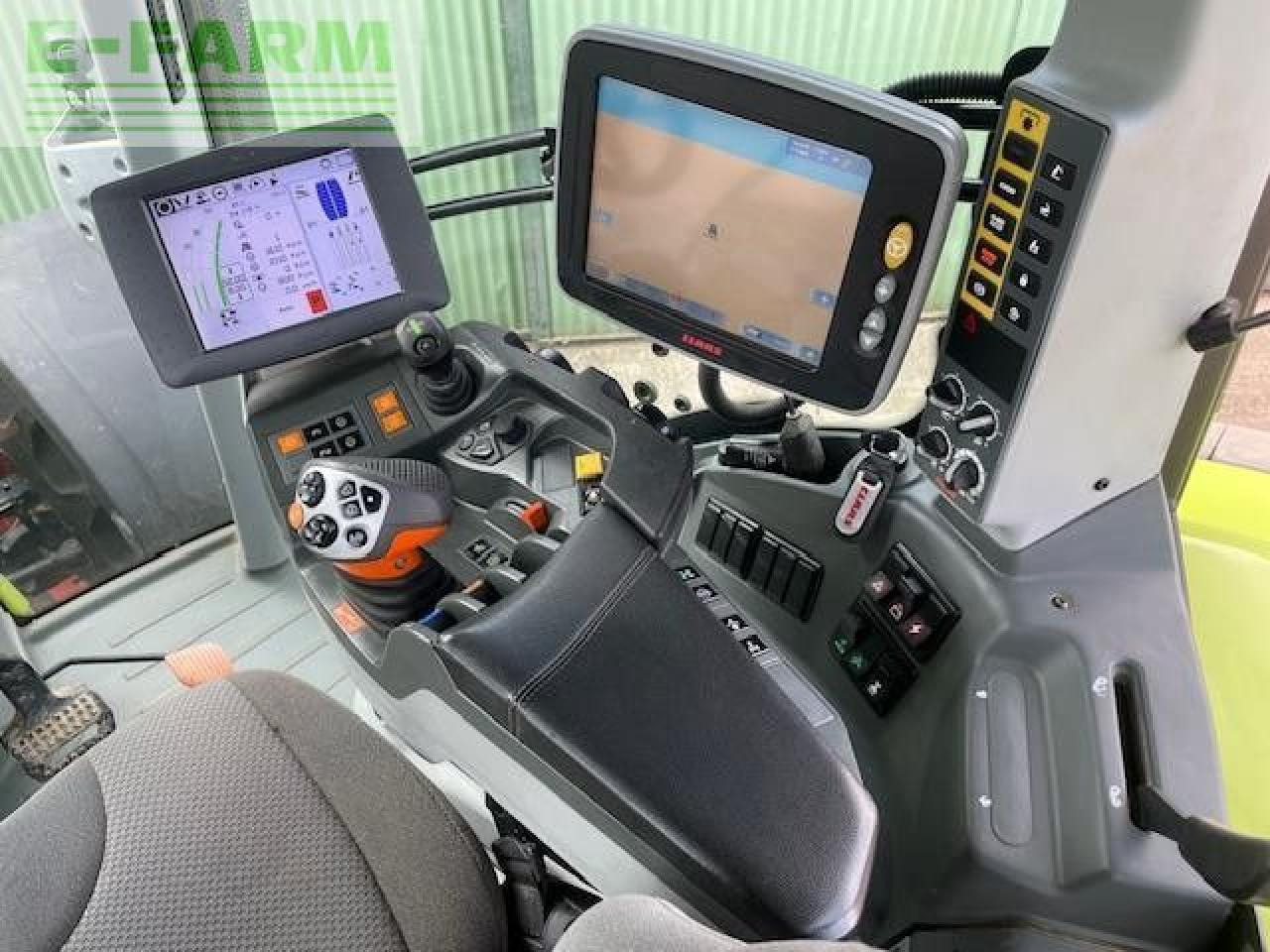Tracteur agricole CLAAS AXION 870