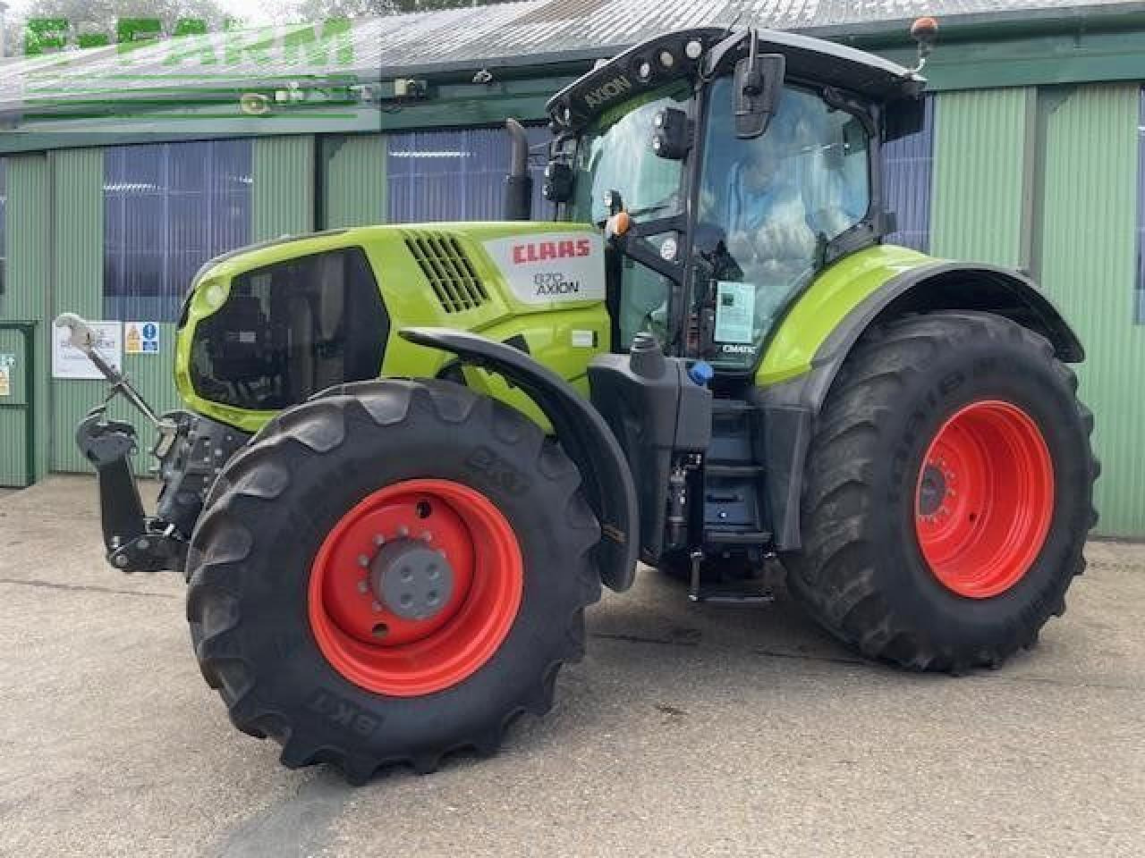 Tracteur agricole CLAAS AXION 870